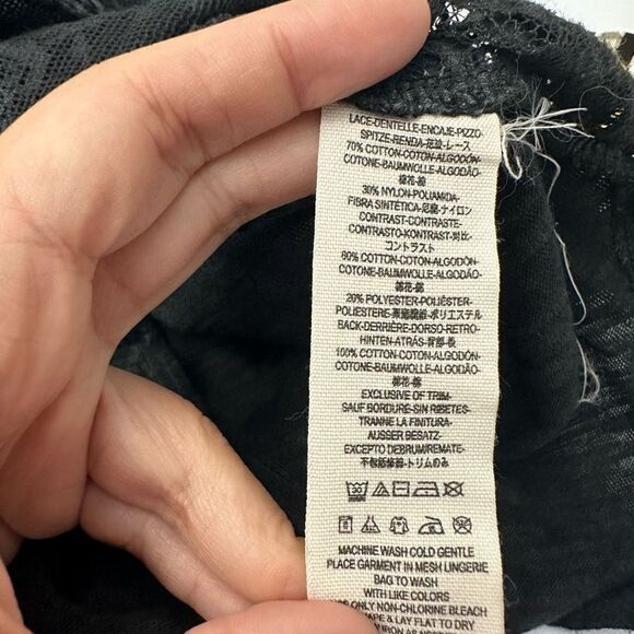 FREE PEOPLE black lace tank‎ top, crew neck buttoned back size small - Picture 8 of 9